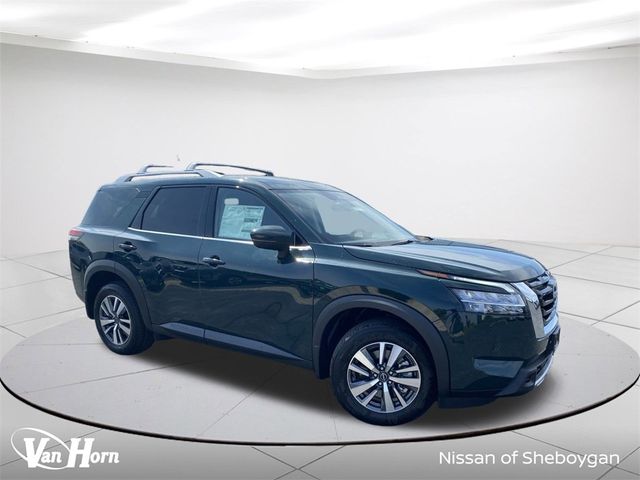 2024 Nissan Pathfinder SL