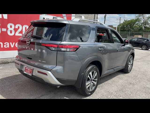 2024 Nissan Pathfinder SL