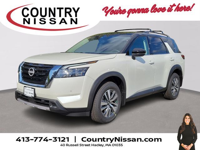 2024 Nissan Pathfinder SL