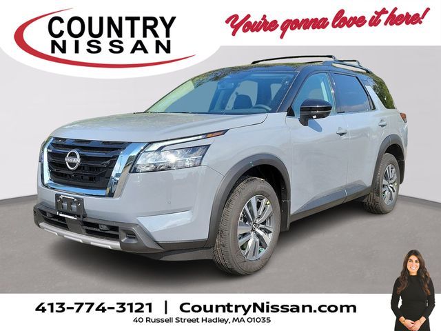 2024 Nissan Pathfinder SL