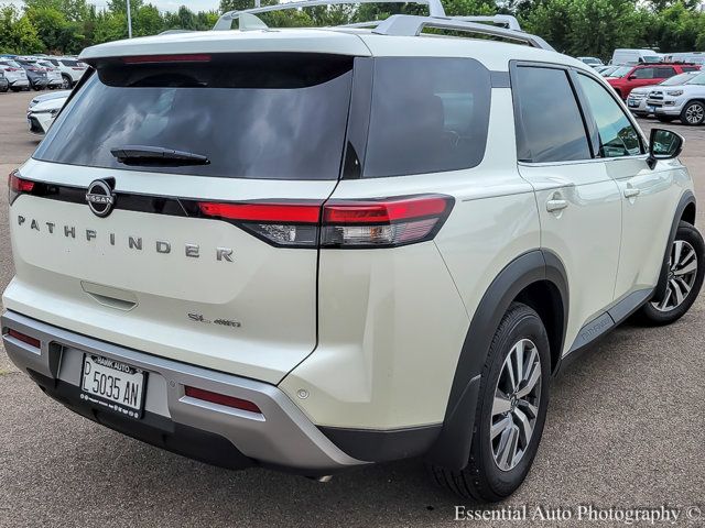 2024 Nissan Pathfinder SL