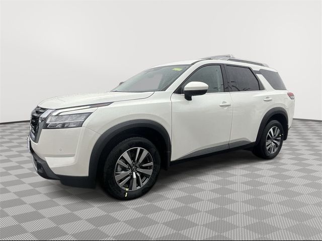 2024 Nissan Pathfinder SL