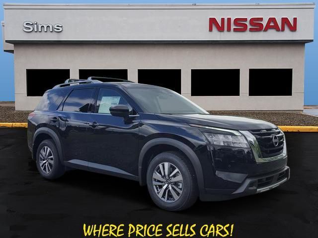 2024 Nissan Pathfinder SL