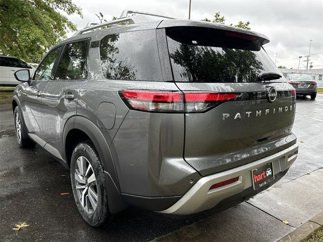 2024 Nissan Pathfinder SL