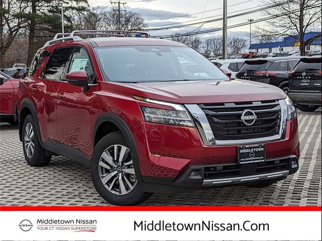 2024 Nissan Pathfinder SL