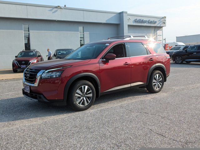 2024 Nissan Pathfinder SL