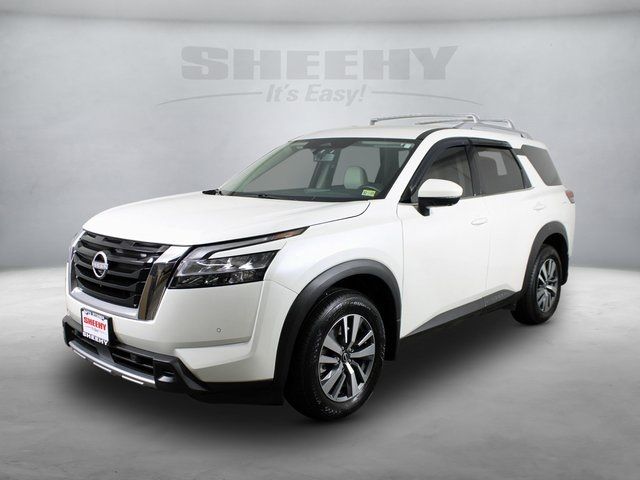 2024 Nissan Pathfinder SL