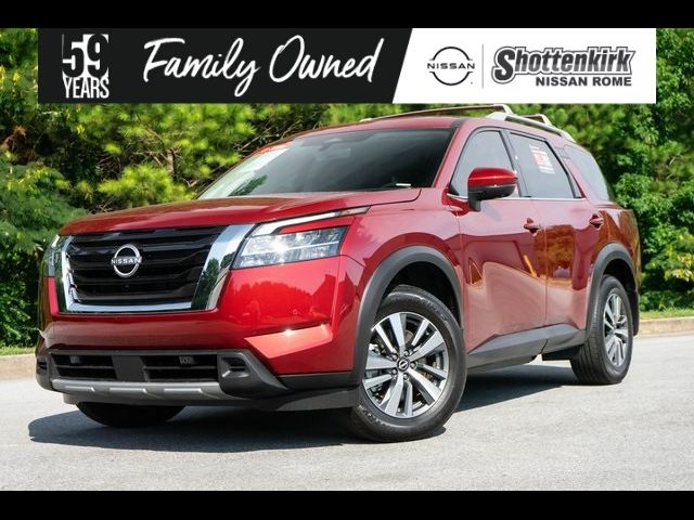 2024 Nissan Pathfinder SL