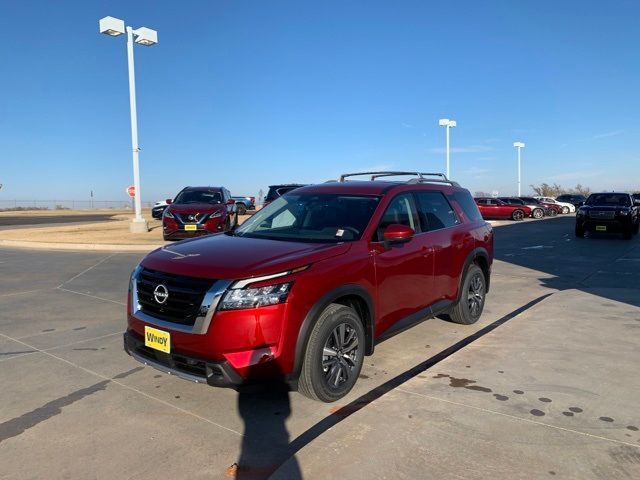 2024 Nissan Pathfinder SL