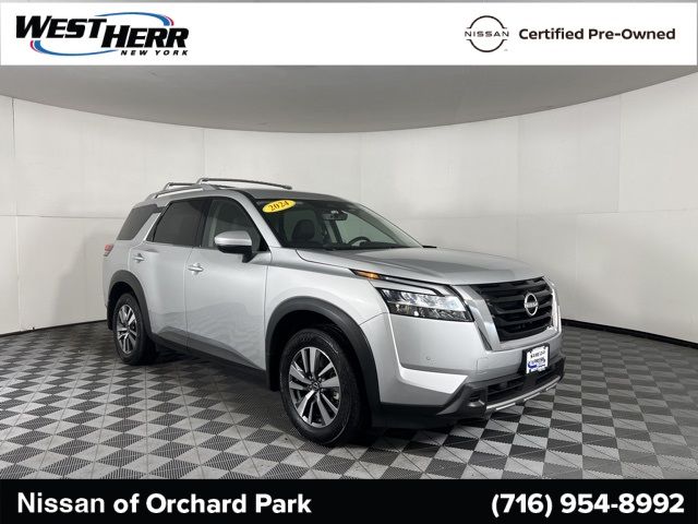 2024 Nissan Pathfinder SL