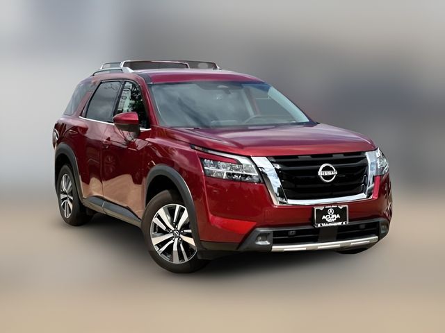 2024 Nissan Pathfinder SL