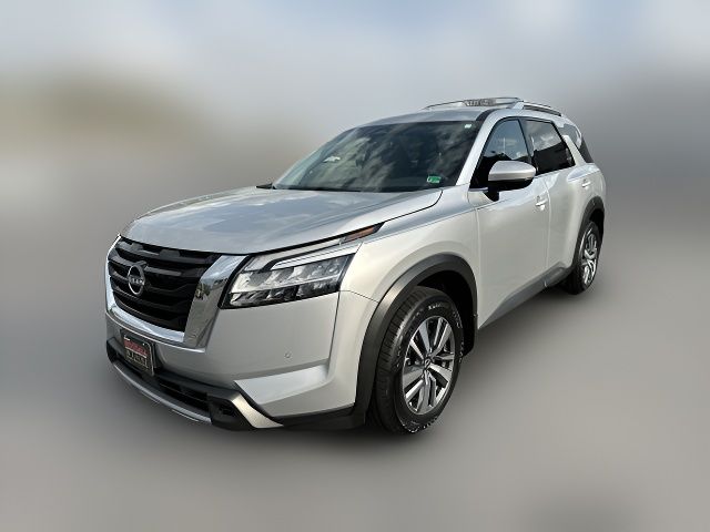 2024 Nissan Pathfinder SL