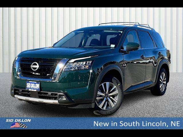 2024 Nissan Pathfinder SL