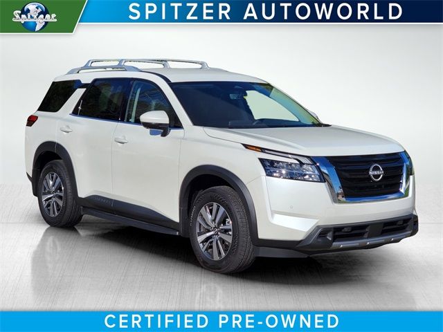 2024 Nissan Pathfinder SL