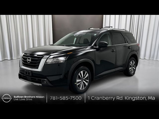 2024 Nissan Pathfinder SL