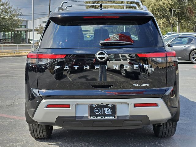 2024 Nissan Pathfinder SL