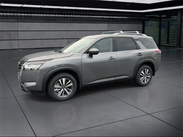 2024 Nissan Pathfinder SL