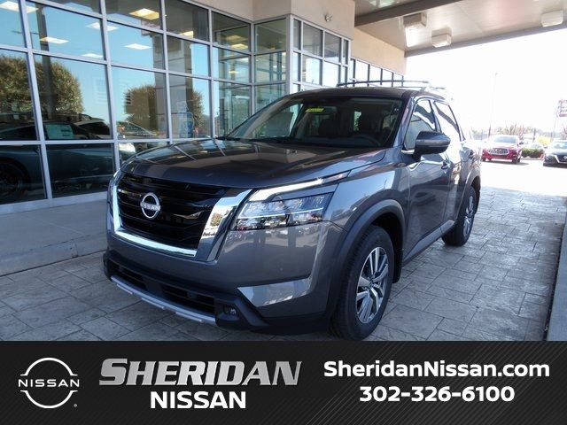 2024 Nissan Pathfinder SL