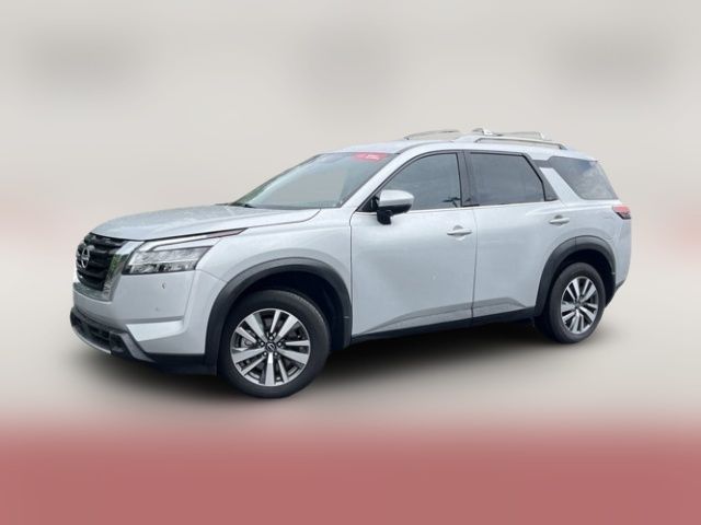 2024 Nissan Pathfinder SL