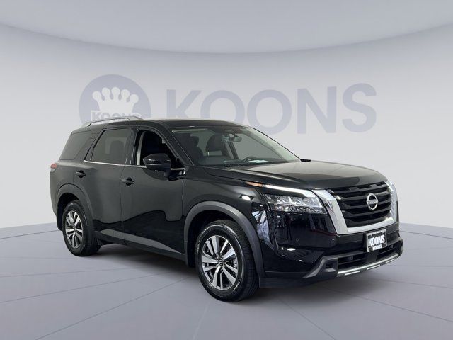 2024 Nissan Pathfinder SL