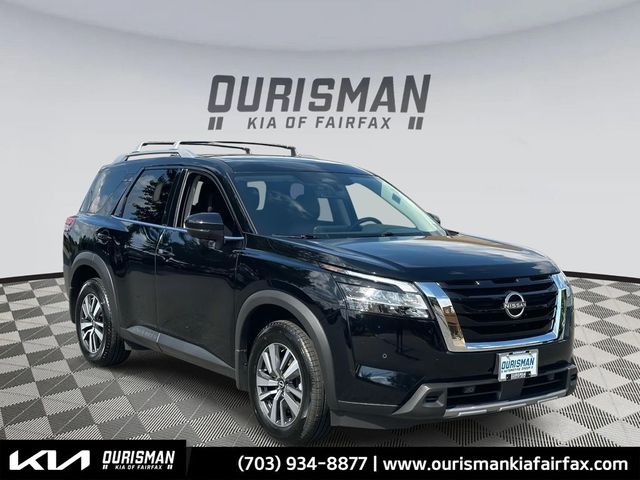 2024 Nissan Pathfinder SL