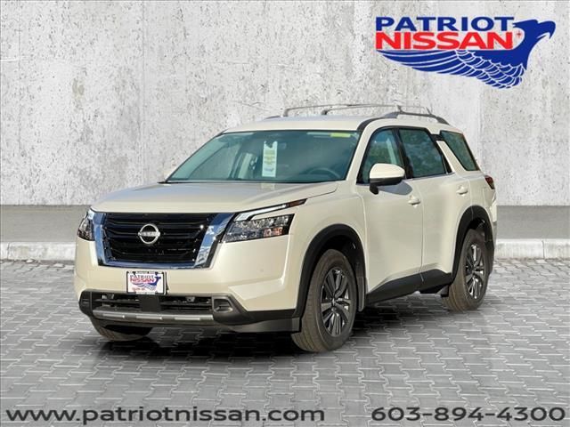 2024 Nissan Pathfinder SL