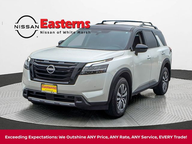 2024 Nissan Pathfinder SL