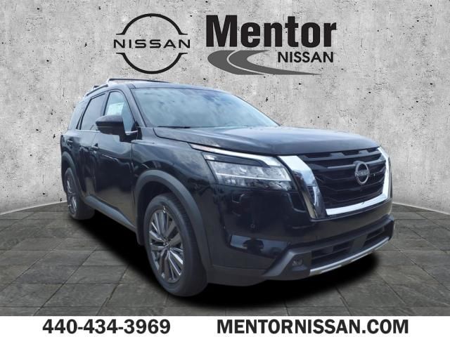 2024 Nissan Pathfinder SL