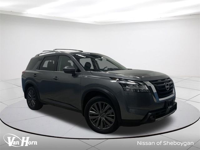 2024 Nissan Pathfinder SL