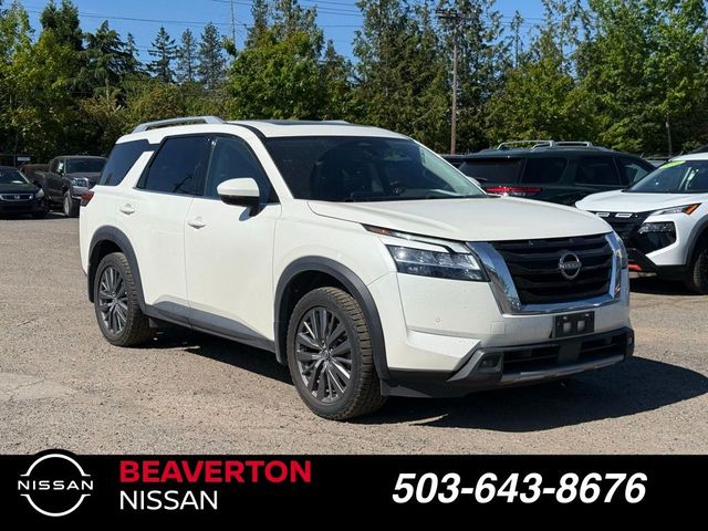 2024 Nissan Pathfinder SL