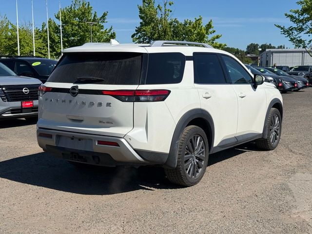 2024 Nissan Pathfinder SL