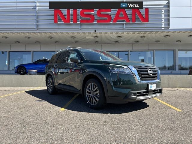 2024 Nissan Pathfinder SL