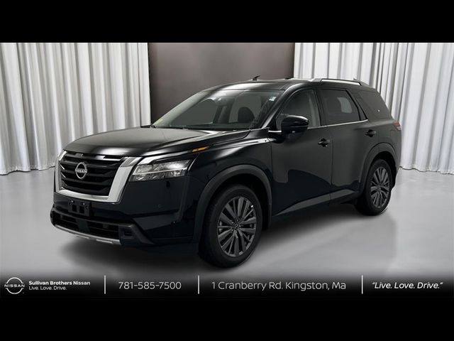 2024 Nissan Pathfinder SL