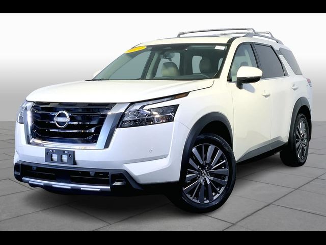 2024 Nissan Pathfinder SL