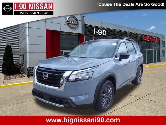 2024 Nissan Pathfinder SL