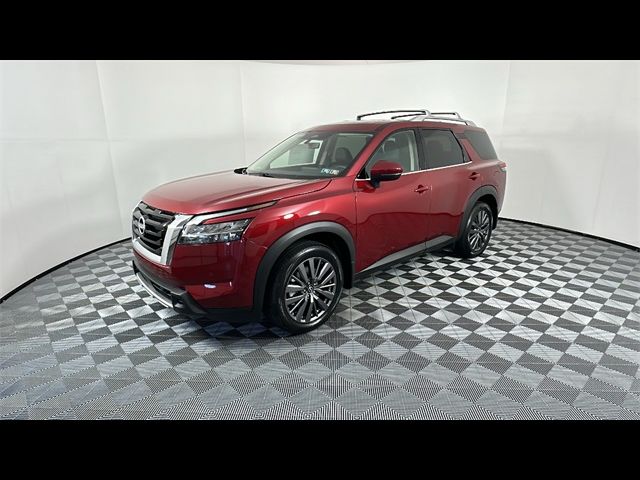 2024 Nissan Pathfinder SL