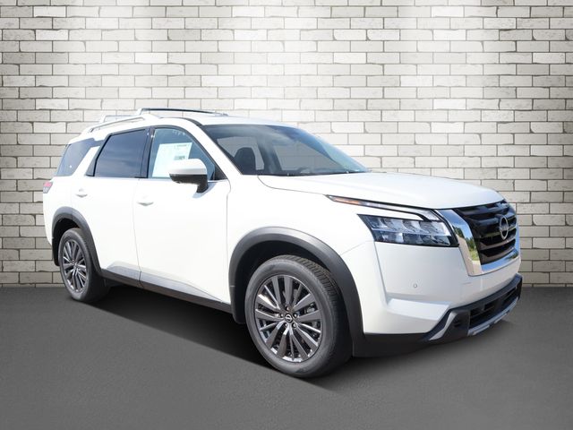 2024 Nissan Pathfinder SL