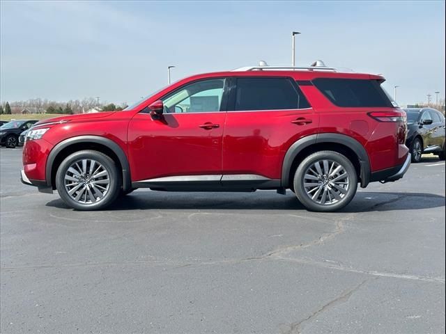 2024 Nissan Pathfinder SL