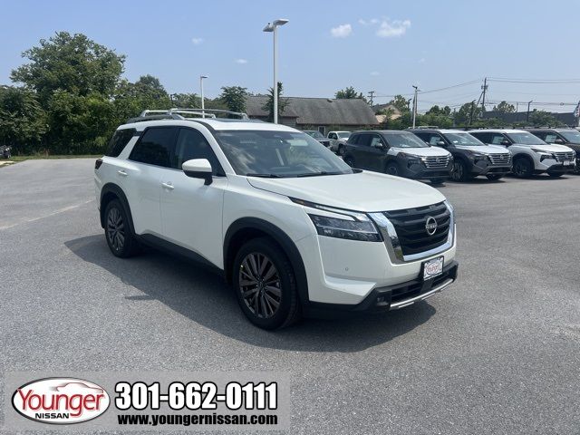 2024 Nissan Pathfinder SL