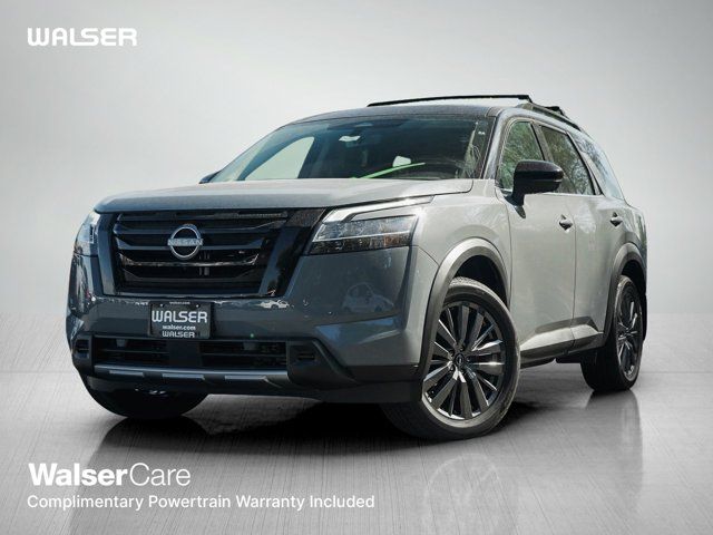 2024 Nissan Pathfinder SL