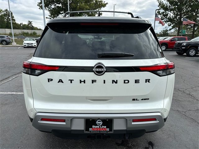 2024 Nissan Pathfinder SL