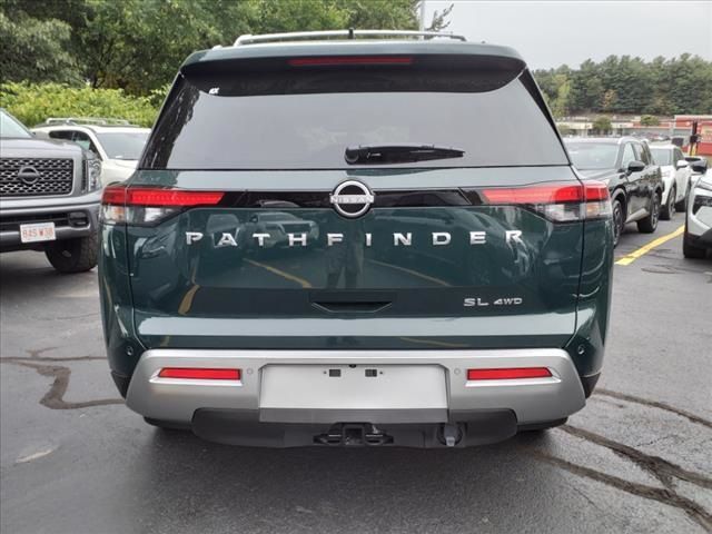 2024 Nissan Pathfinder SL