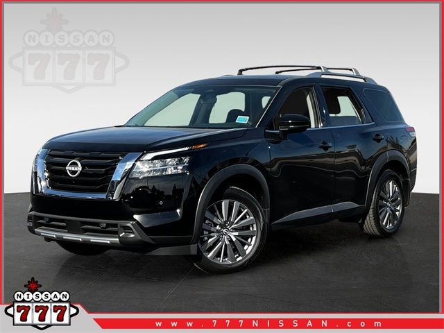 2024 Nissan Pathfinder SL