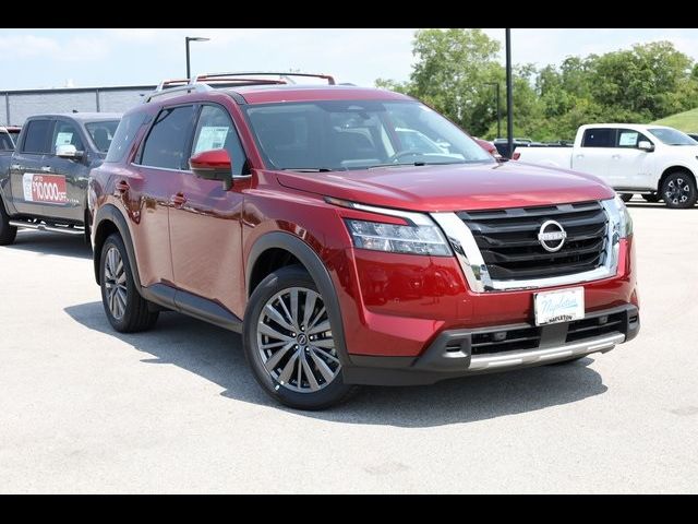 2024 Nissan Pathfinder SL