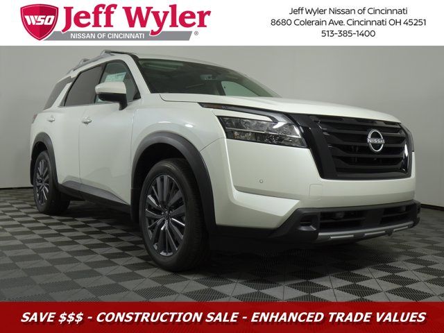 2024 Nissan Pathfinder SL