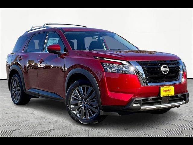 2024 Nissan Pathfinder SL