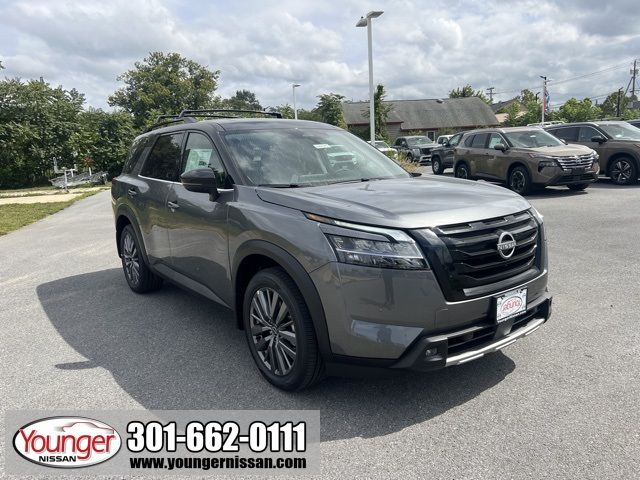 2024 Nissan Pathfinder SL