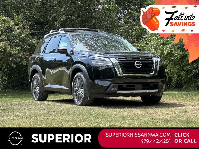 2024 Nissan Pathfinder SL