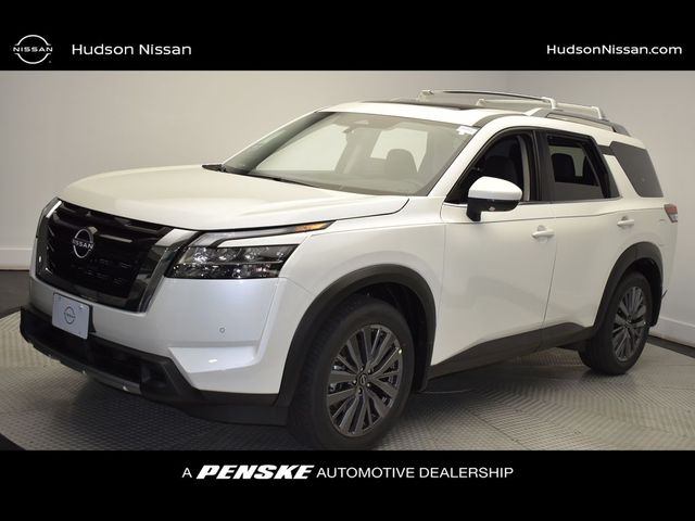 2024 Nissan Pathfinder SL