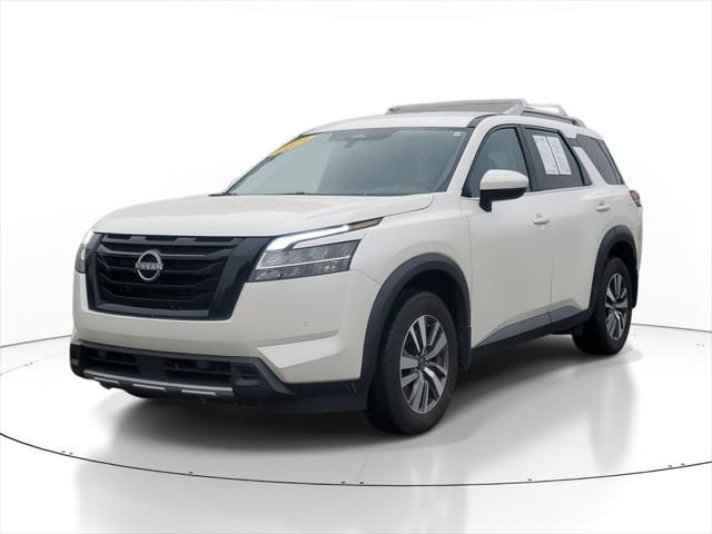 2024 Nissan Pathfinder SL